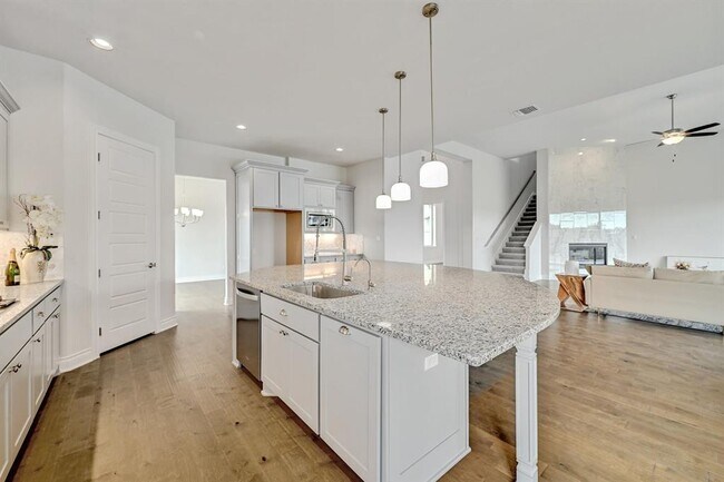 Building Photo - 4809 Serene Hills Dr