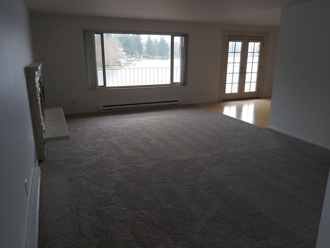 Building Photo - H134563B