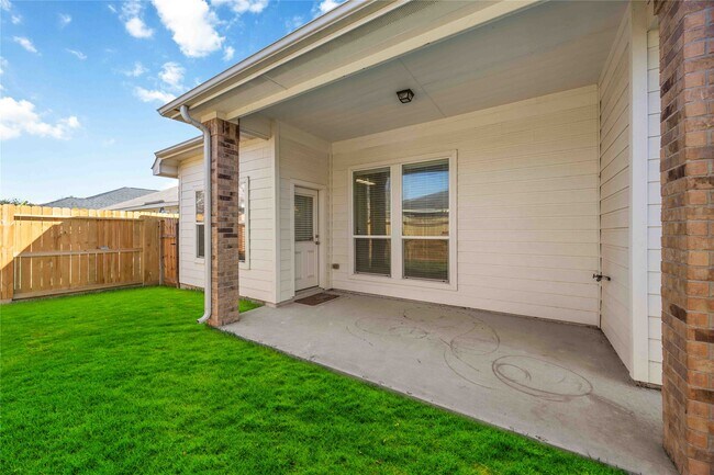 Building Photo - 11718 Fortune Park Dr