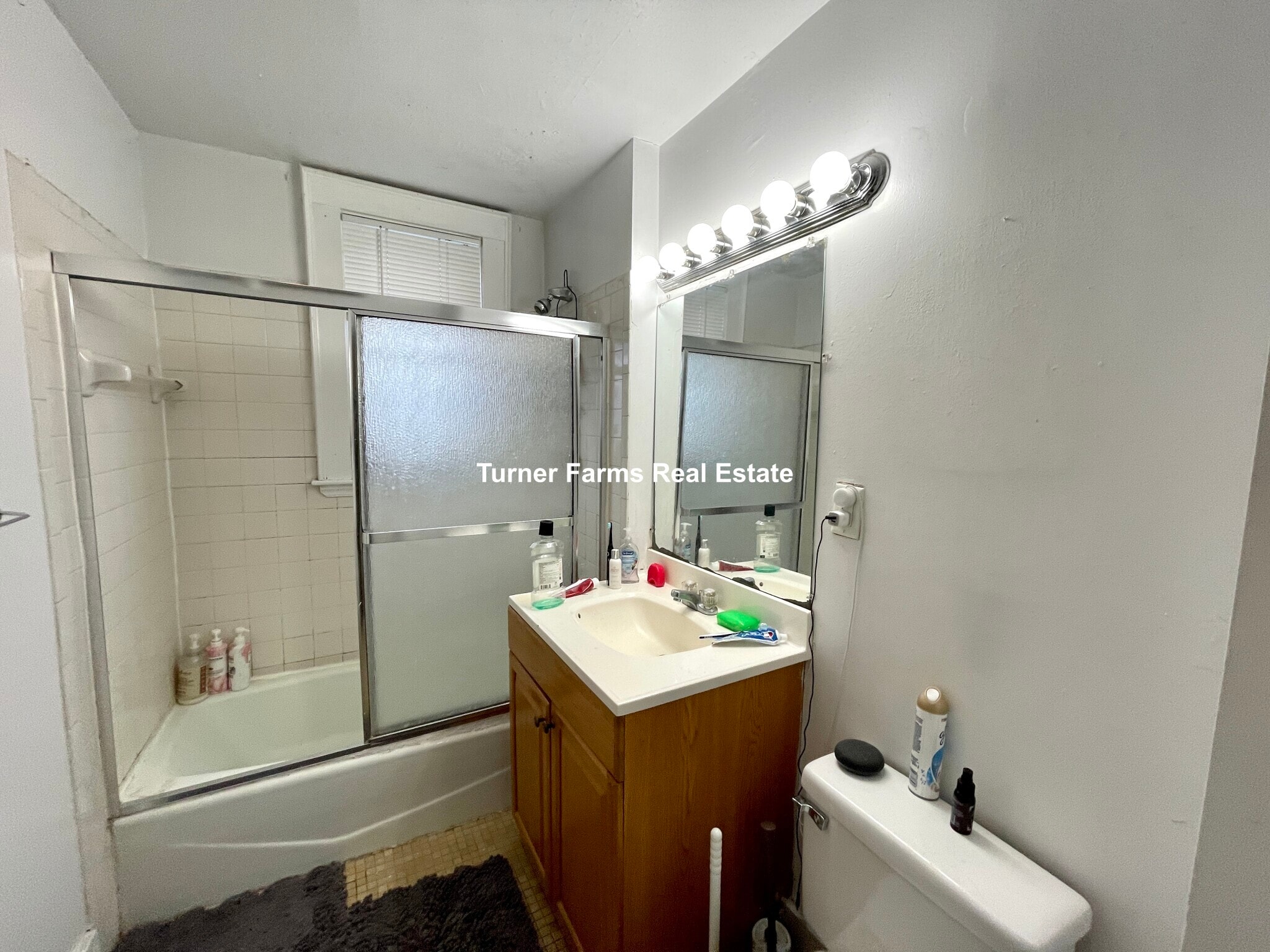 Building Photo - 530 Cambridge St