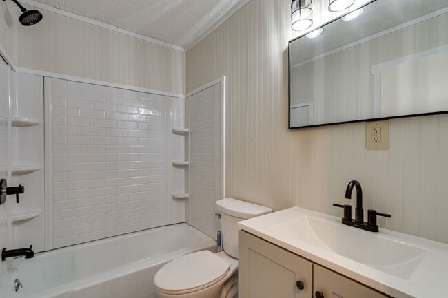 Building Photo - Charming Jasper Rental – 3 Bed, 2 Bath, $1,550/Month