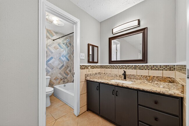 Building Photo - 7414 Breccia Dr