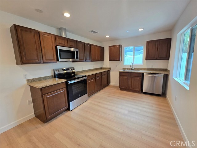 Building Photo - 14756 Lemay St
