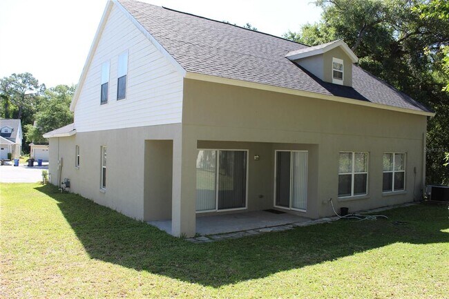 Building Photo - 16111 Stags Leap Dr