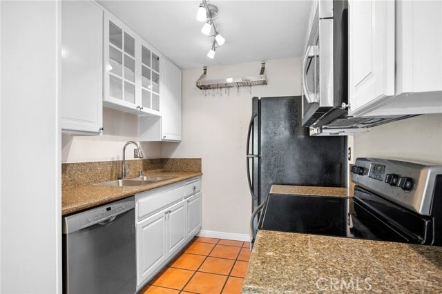 Building Photo - 10757 Hortense St