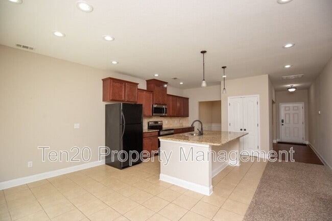 Building Photo - 4883 Wisteria Ln