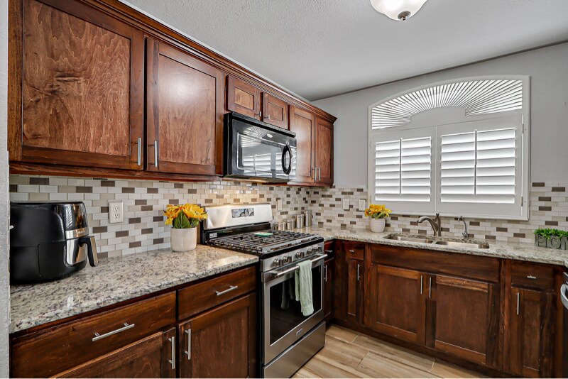 Building Photo - 14049 Jason Crandall Dr