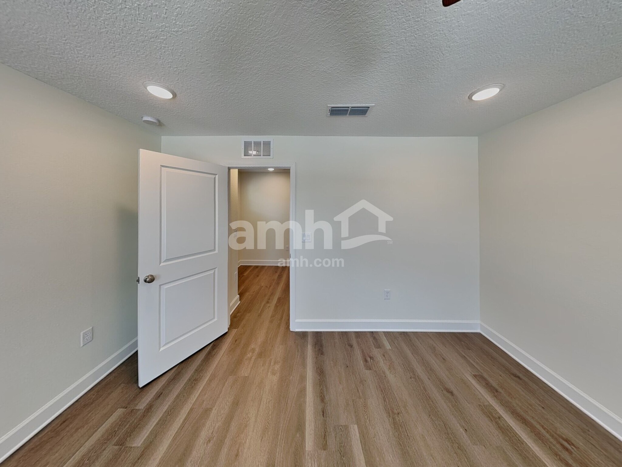 Building Photo - 2580 Spring Moss Ct