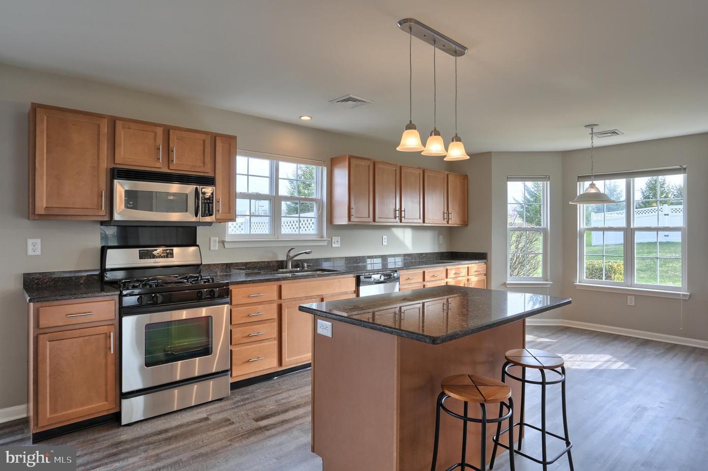 Building Photo - 150 Merlin Dr