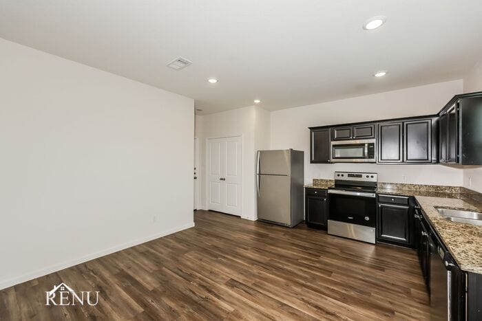 Building Photo - 6008 Mojave Dr