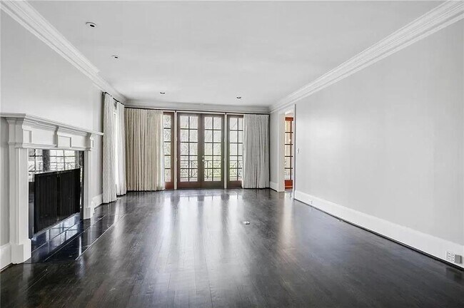 Building Photo - 460 Ivy Park Ln NE