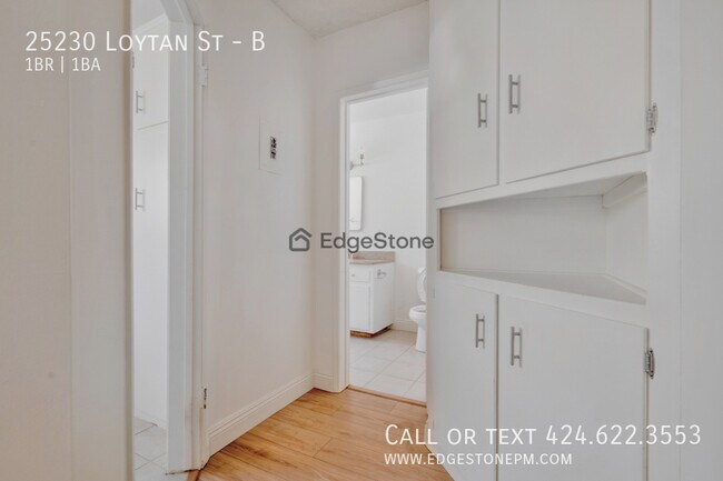 Building Photo - 25230 Loytan St