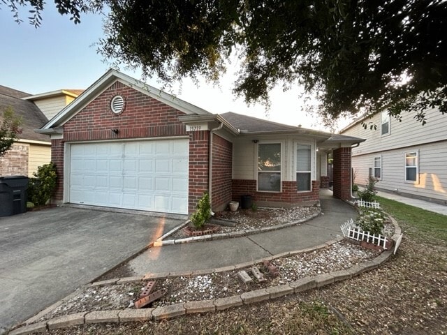 Building Photo - 15719 Wisteria Hill St