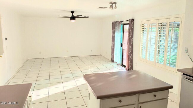 Building Photo - 18170 N 89th Ln