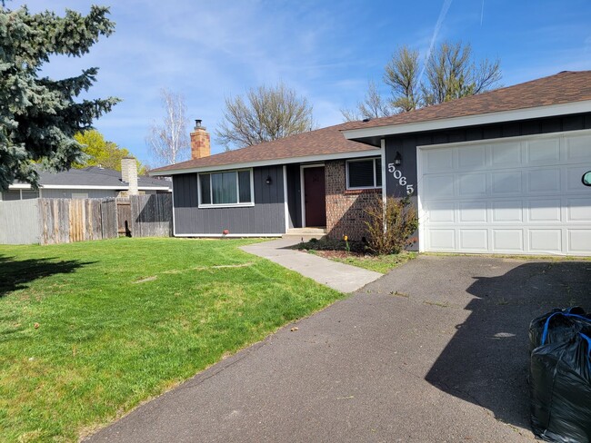 Primary Photo - 3 bedrooms 2 bath