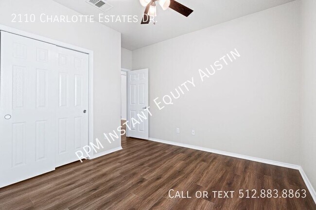 Building Photo - 2110 Charlotte Estates Dr
