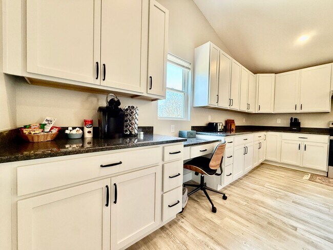 Building Photo - New Construction Home In West Chester, OH 5 BR