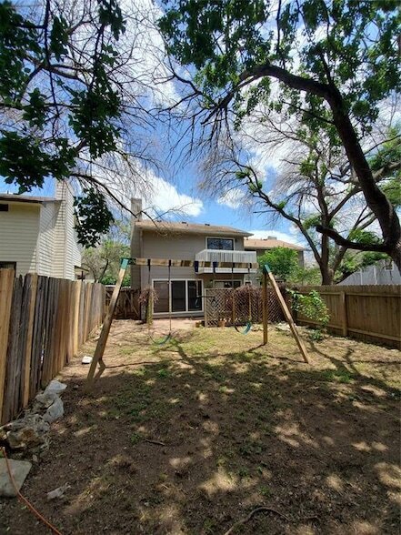 Building Photo - 9008 Sanger Dr