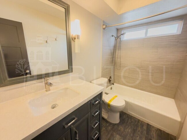 Building Photo - 2902 Airport Rd