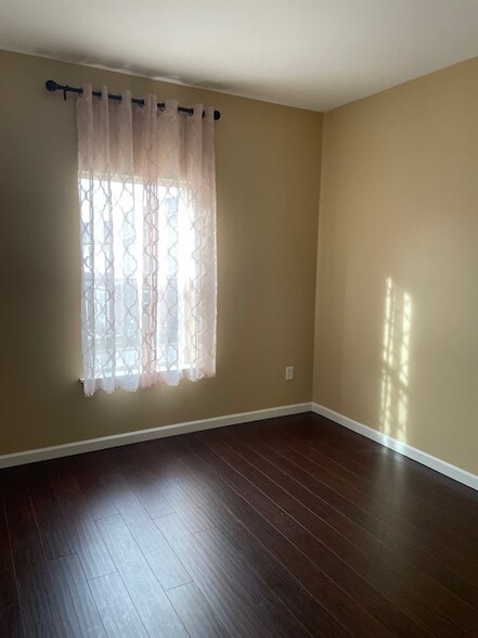 Building Photo - 5100 Tesson Gardens Ct