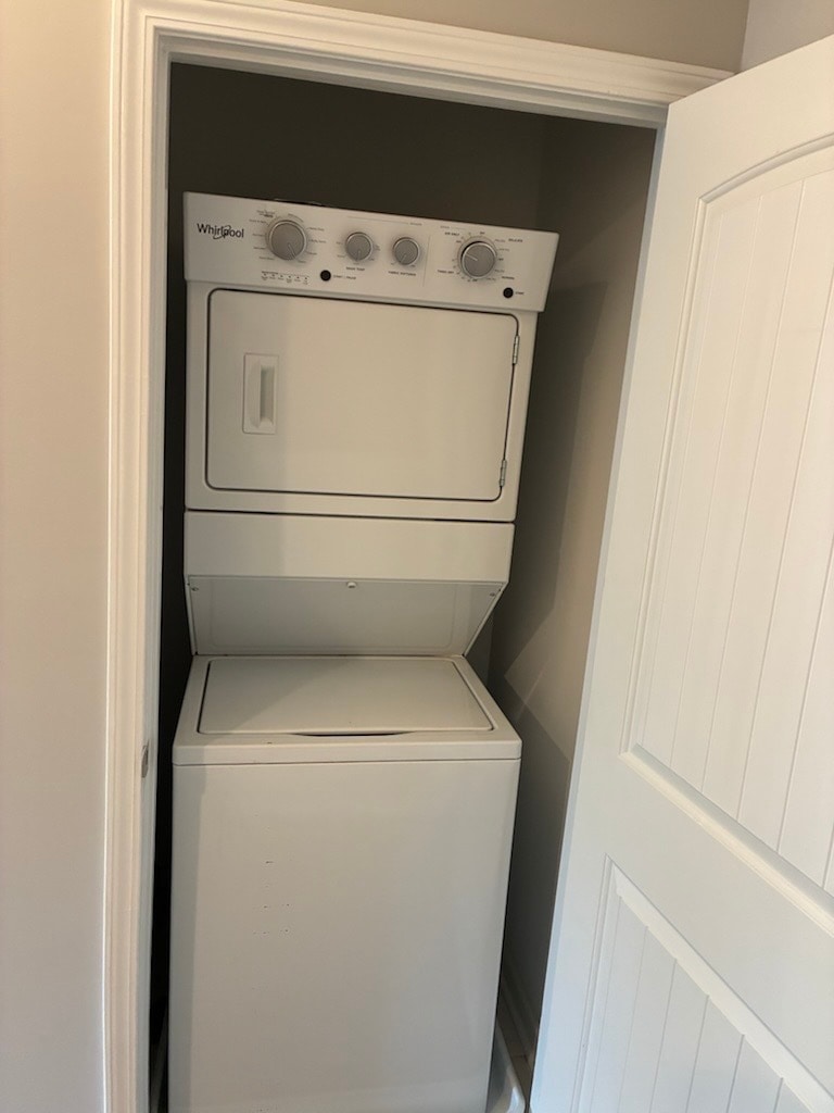 Building Photo - 805 Lynes St