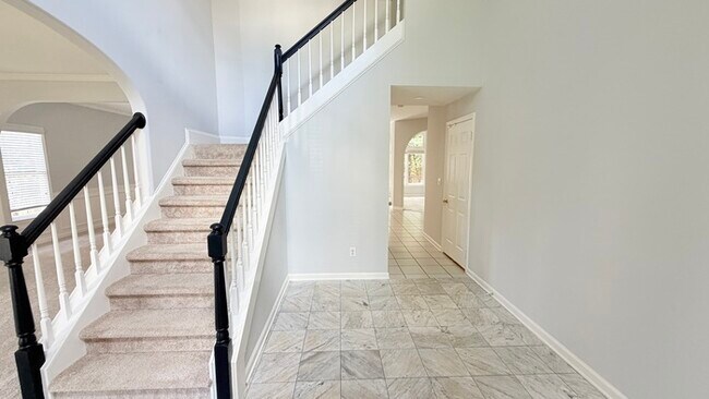 Building Photo - 1496 Brentwood Dr