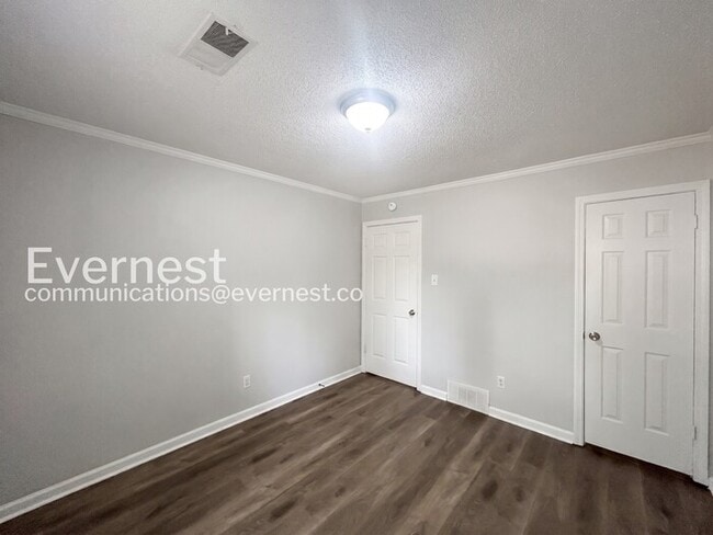 Building Photo - 4176 Chesapeake Way