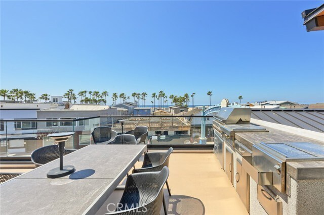 Building Photo - 502 E Balboa Blvd