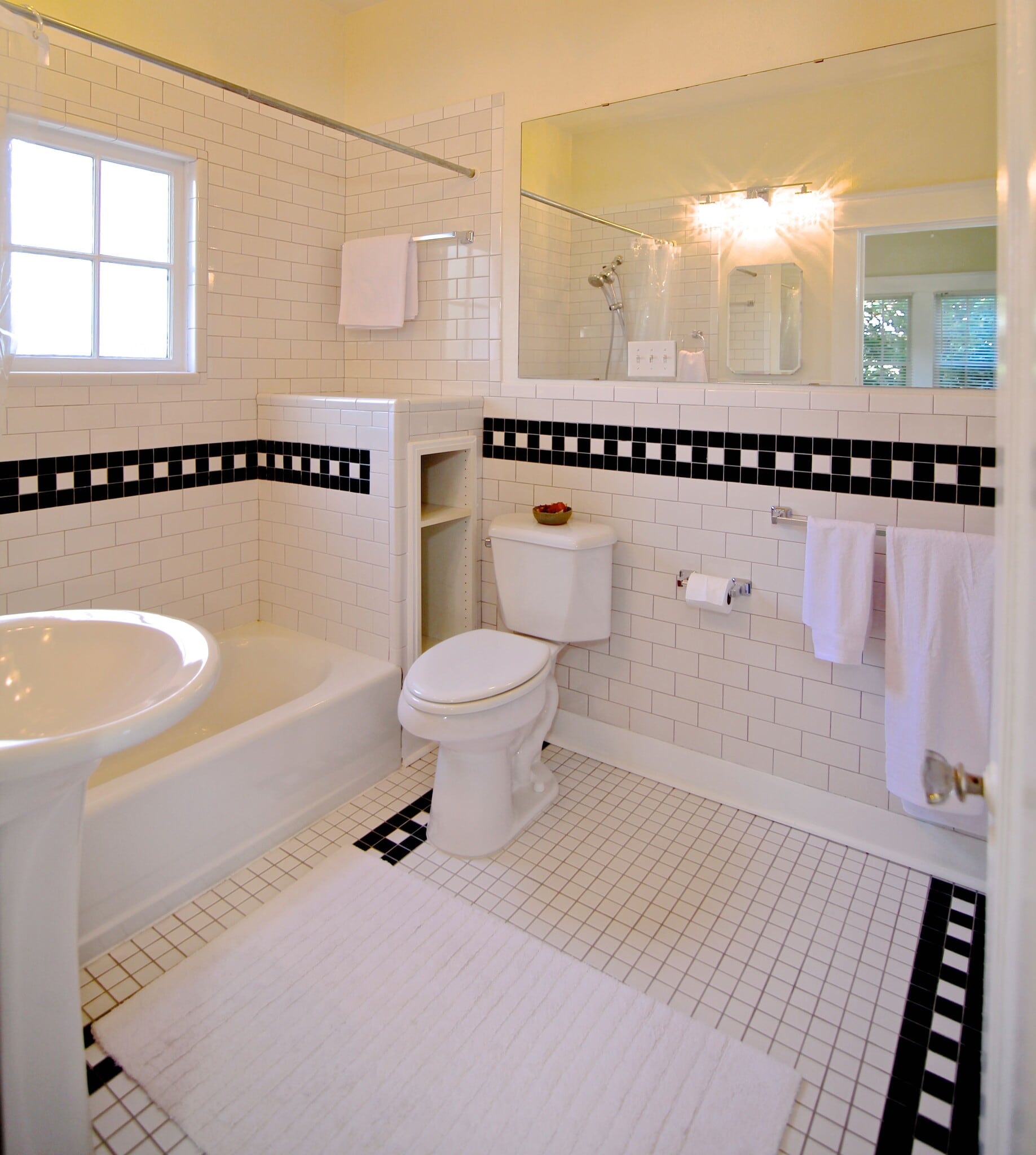 Front Bathroom - 2508 Van Buren St