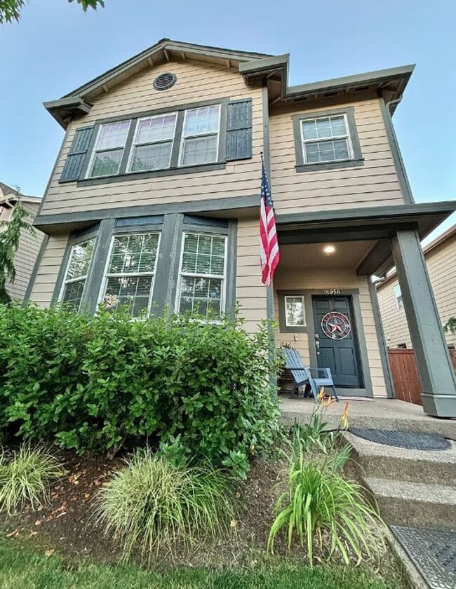 Building Photo - 16956 SW 134th Terrace