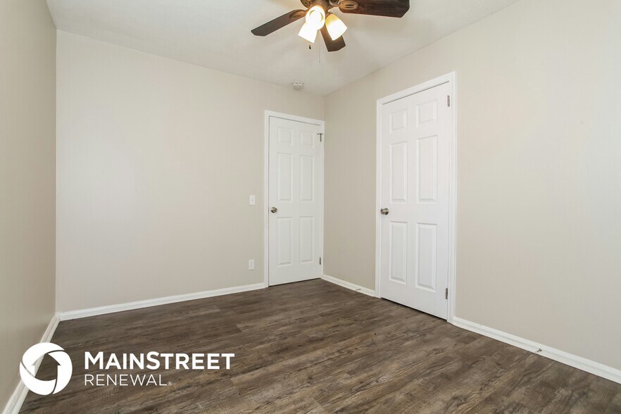 Building Photo - 5806 Alanadale Dr