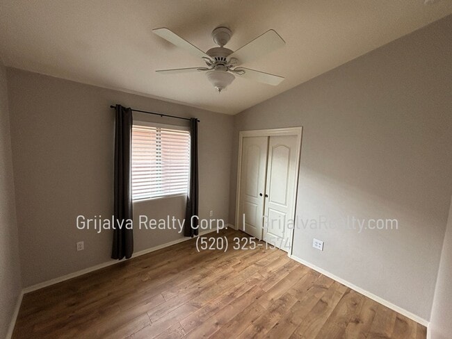 Building Photo - 4-Bedroom, 2 Bath House in Sycamore Park (...