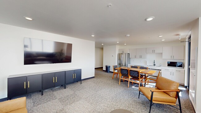 Building Photo - Aspen Ridge Reserve