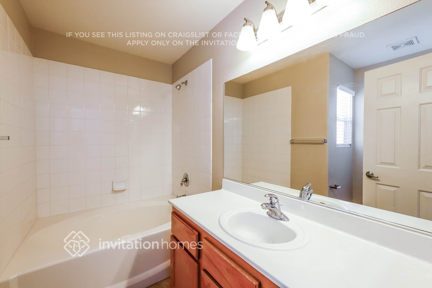 Building Photo - 7208 Dicentra Rd