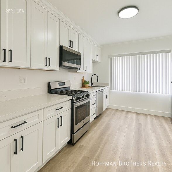 Building Photo - 2278 W Adams Blvd