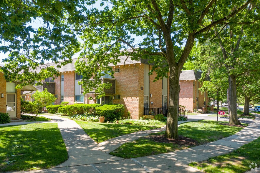 Building Photo - Pine Valley Apartments