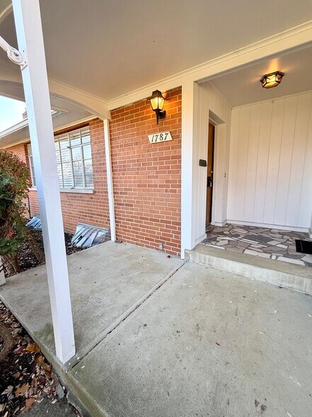 Building Photo - 1783 Ardleigh Rd