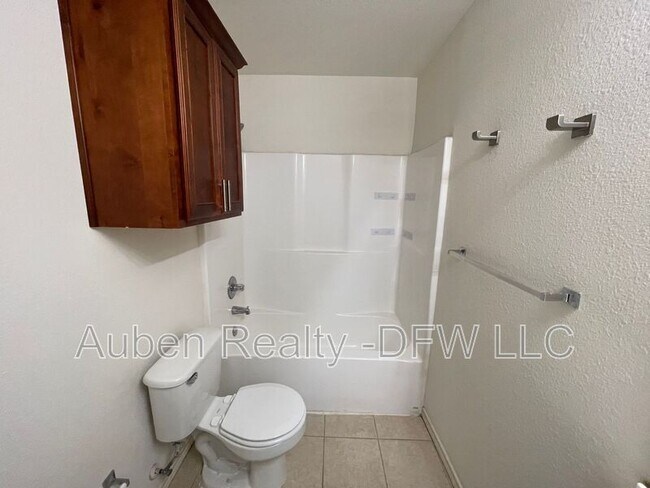 Building Photo - 909 Parkplace Ridge