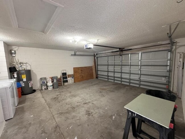 Building Photo - 1242 Welson Rd