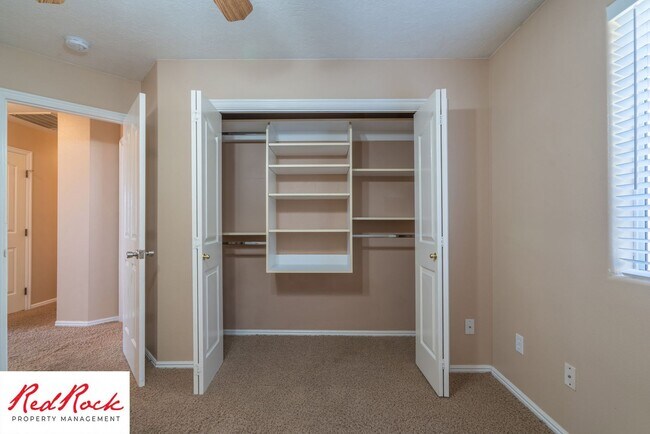 Building Photo - Pet Friendly - 4 Bed 2 Bath for rent in St. George