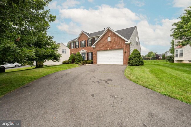 Primary Photo - 42038 Cherish Ct
