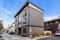 Building Photo - 10 McCready's Alley