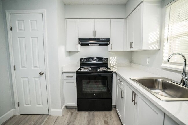 Building Photo - 11314 N 52nd St