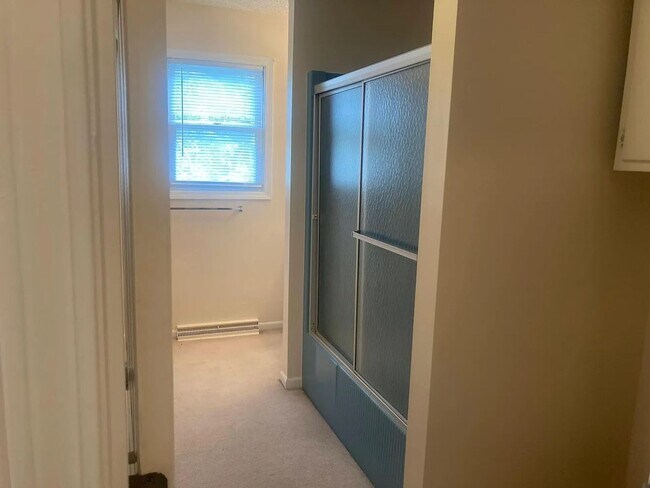 Building Photo - ***$1,000 Discount for Qualified Nurse ***...