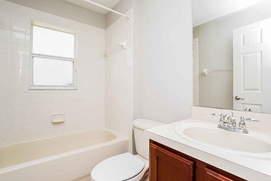 Building Photo - 17344 Mint Leaf Ln