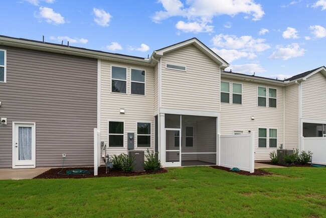 Building Photo - *Showings unavailable until August 1st!!*