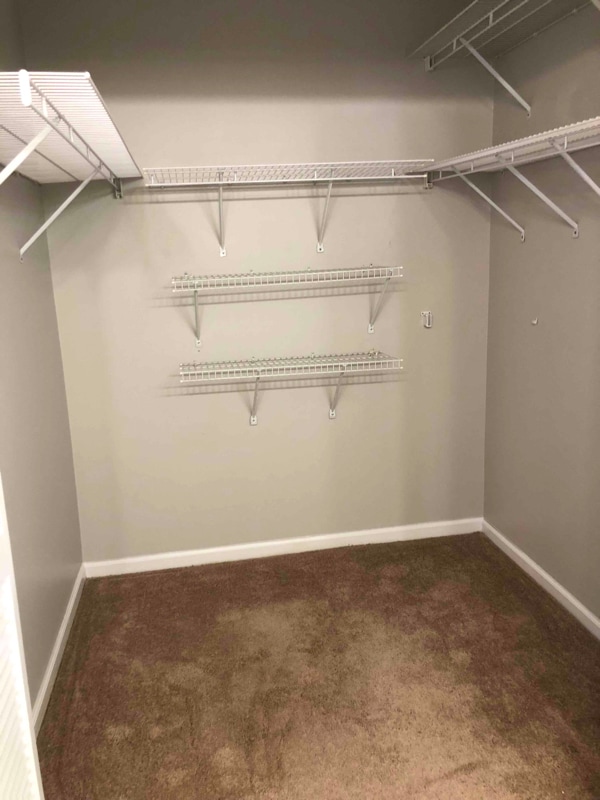 Building Photo - 9105 Kings Canyon Dr