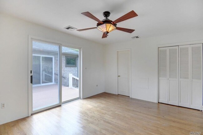 Building Photo - 3600 Pequash Ave