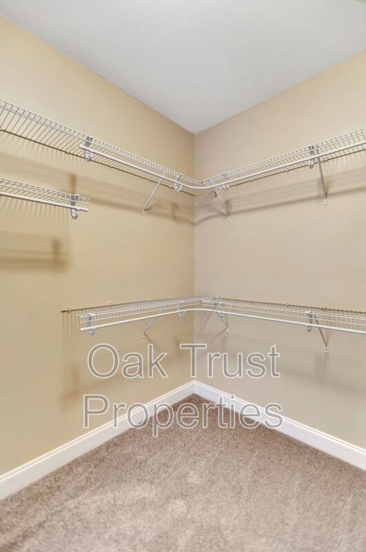 Building Photo - 186 Woodbrook Way