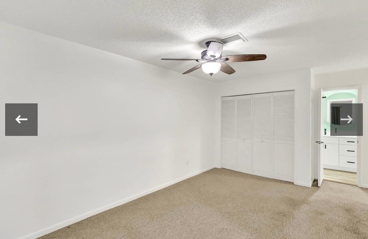 Building Photo - 4160 NE Breakwater Dr